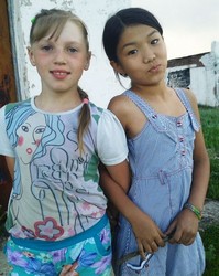 small girl Secret Stars
